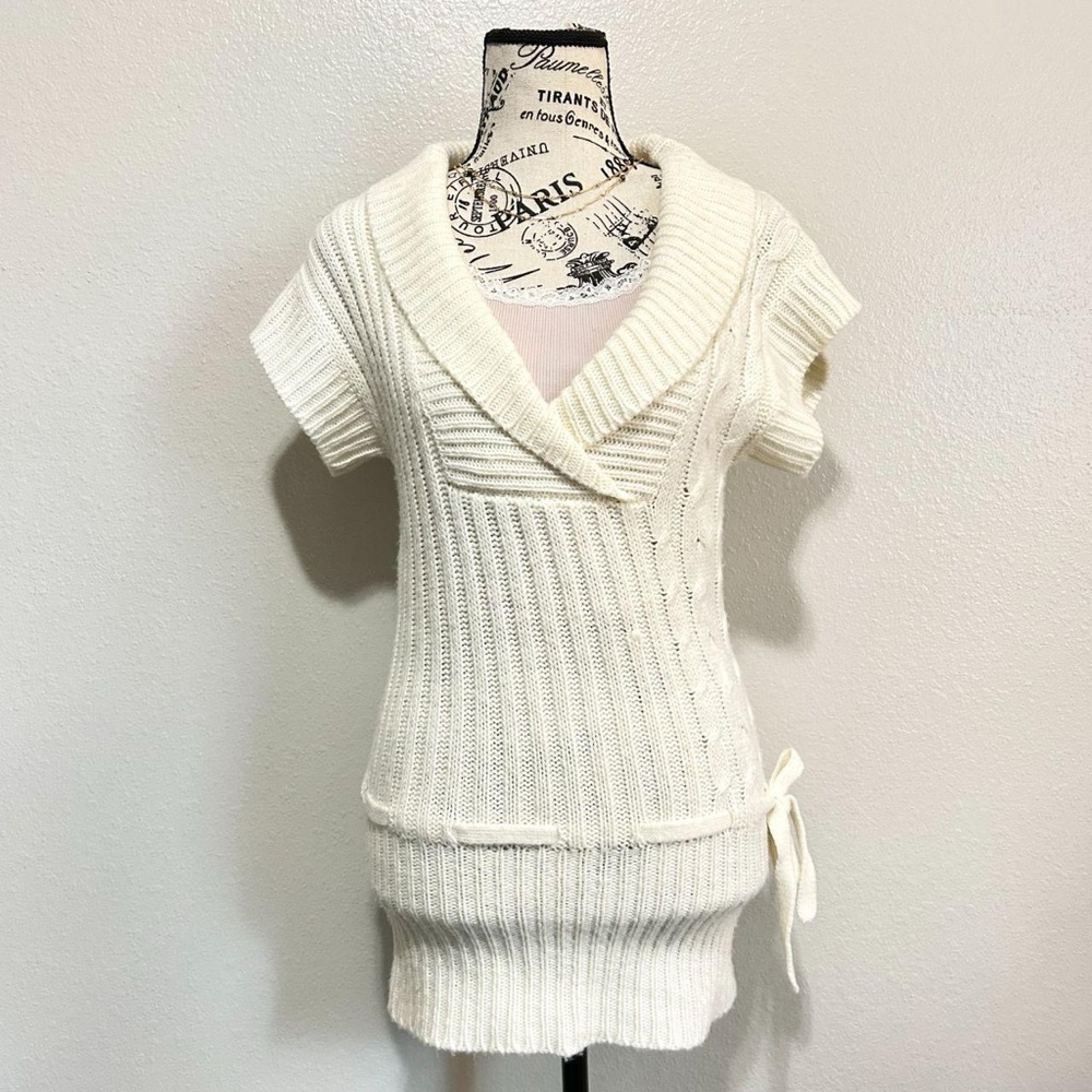 Decree cream oversize sweater